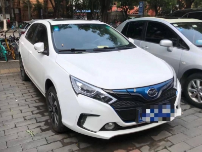 侧面-闲置京牌车长租：3600 元/月 比亚迪秦EV300 5座 电动小轿车 尾号7 