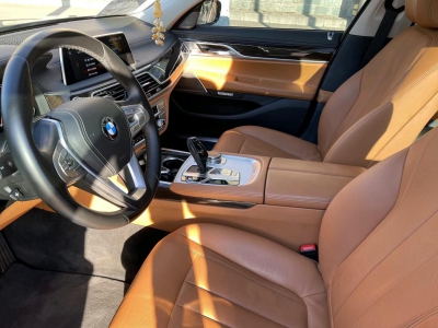 鲸牌链-京牌车长租平台-闲置京牌车长租：10000 元/月 宝马BMW 730Li 5座 汽油小轿车 尾号9 