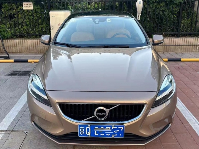 鲸牌链-京牌车长租平台-闲置京牌车长租：2900 元/月 沃尔沃VolvoV40 5座 汽油小轿车 尾号7 