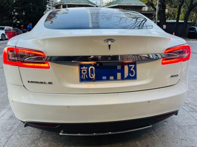 鲸牌链-京牌车长租平台-闲置京牌车长租：4500 元/月 特斯拉Tesla Model S 85D 5座 电动小轿车 尾号3 