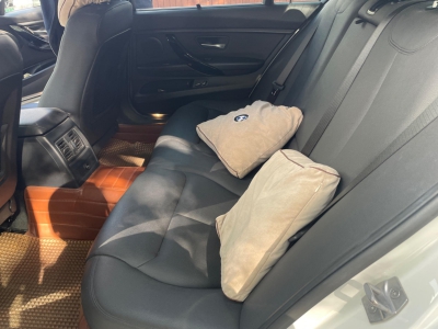 鲸牌链-京牌车长租平台-闲置京牌车长租：3600 元/月 宝马BMW 320Li 5座 汽油小轿车 尾号0 