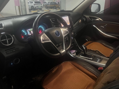 鲸牌链-京牌车长租平台-闲置京牌车长租：2600 元/月 比亚迪宋EV300 5座 纯电SUV 尾号8 