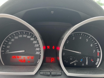 鲸牌链-京牌车长租平台-闲置京牌车长租：3500 元/月 宝马BMW Z4 2座 汽油小轿车 尾号4 