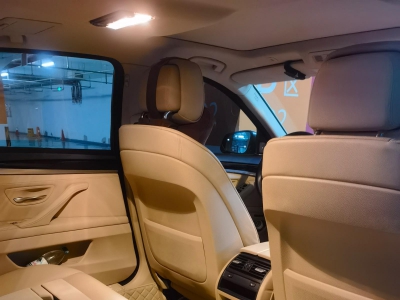 鲸牌链-京牌车长租平台-闲置京牌车长租：4000 元/月 宝马BMW 523 5座 汽油小轿车 尾号7 