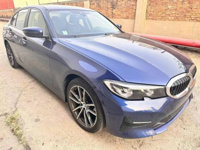 鲸牌链-京牌车长租平台-闲置京牌车长租：3500 元/月 宝马BMW 320I 巴黎购买德产 5座 汽油小轿车 尾号2 