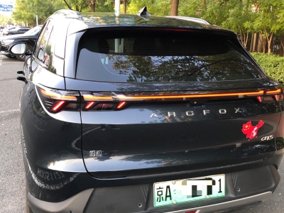 鲸牌链-京牌车长租平台-闲置京牌车长租：4100 元/月 北汽极狐阿尔法T5pro 5座 纯电SUV 尾号1 