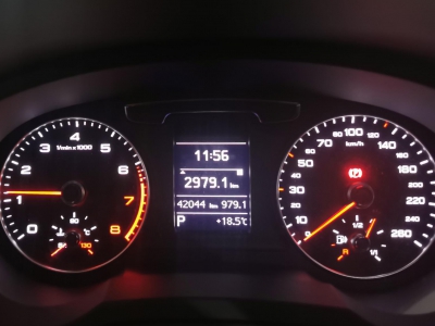 鲸牌链-京牌车长租平台-闲置京牌车长租：3200 元/月 奥迪Q3 5座 汽油小轿车 尾号8 