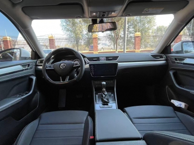 鲸牌链-京牌车长租平台-闲置京牌车长租：3300 元/月 斯柯达速派 5座 汽油小轿车 尾号1 