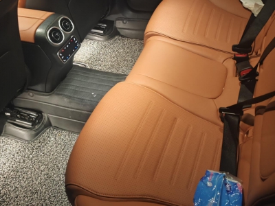 鲸牌链-京牌车长租平台-闲置京牌车长租：7500 元/月 奔驰GLC260L 5座 汽油SUV 尾号6 