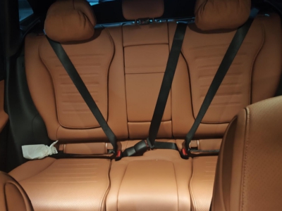 鲸牌链-京牌车长租平台-闲置京牌车长租：7500 元/月 奔驰GLC260L 5座 汽油SUV 尾号6 