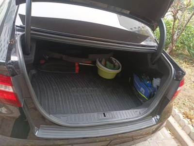 鲸牌链-京牌车长租平台-闲置京牌车长租：2500 元/月 福特金牛座2.0T 5座 汽油小轿车 尾号1 