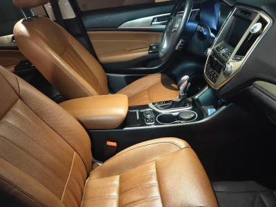 鲸牌链-京牌车长租平台-闲置京牌车长租：2600 元/月 其他长安SC6491B5 7座 汽油小轿车 尾号0 