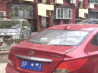 鲸牌链-京牌车长租平台-闲置京牌车长租：1599 元/月 现代2012款1.4L自动时尚版三厢 5座 汽油小轿车 尾号1 