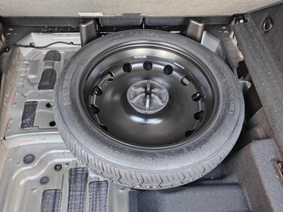 鲸牌链-京牌车长租平台-闲置京牌车长租：6000 元/月 奔驰GLC300 5座 汽油小轿车 尾号2 