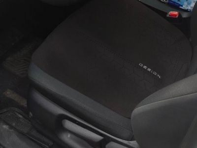 鲸牌链-京牌车长租平台-闲置京牌车长租：2200 元/月 丰田卡罗拉1.8混动双擎 5座 混动小轿车 尾号4 