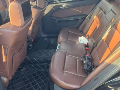 鲸牌链-京牌车长租平台-闲置京牌车长租：3500 元/月 奔驰E300L 5座 汽油小轿车 尾号3 