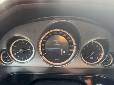 鲸牌链-京牌车长租平台-闲置京牌车长租：3500 元/月 奔驰E300L 5座 汽油小轿车 尾号3 