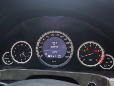 鲸牌链-京牌车长租平台-闲置京牌车长租：3000 元/月 奔驰E200 5座 汽油小轿车 尾号0 