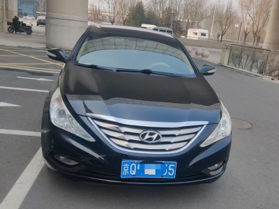 鲸牌链-京牌车长租平台-闲置京牌车长租：1800 元/月 现代索纳塔8 5座 汽油小轿车 尾号5 