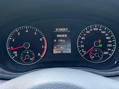 鲸牌链-京牌车长租平台-闲置京牌车长租：3200 元/月 大众帕萨特尊荣 5座 汽油小轿车 尾号1 