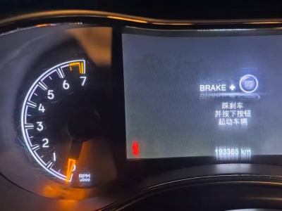 鲸牌链-京牌车长租平台-闲置京牌车长租：6000 元/月 JEEP大切诺基 5座 汽油小轿车 尾号5 