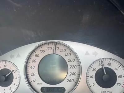 鲸牌链-京牌车长租平台-闲置京牌车长租：2500 元/月 奔驰银色CLK敞篷车 4座 汽油小轿车 尾号3 