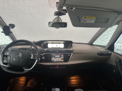 鲸牌链-京牌车长租平台-闲置京牌车长租：2300 元/月 雪铁龙进口c4毕加索 5座 汽油小轿车 尾号6 