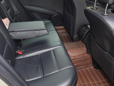 鲸牌链-京牌车长租平台-闲置京牌车长租：3000 元/月 奔驰C300 5座 汽油小轿车 尾号7 