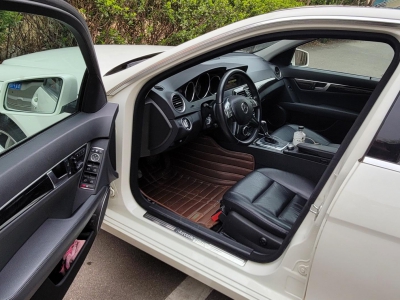 鲸牌链-京牌车长租平台-闲置京牌车长租：3000 元/月 奔驰C300 5座 汽油小轿车 尾号7 