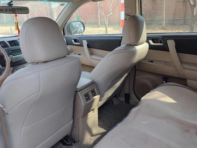 鲸牌链-京牌车长租平台-闲置京牌车长租：2300 元/月 丰田汉兰达运动版两驱 5座 汽油SUV 尾号2 