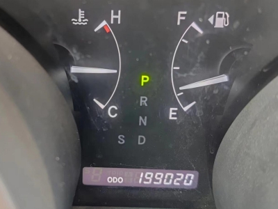 鲸牌链-京牌车长租平台-闲置京牌车长租：2300 元/月 丰田汉兰达运动版两驱 5座 汽油SUV 尾号2 