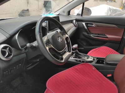 鲸牌链-京牌车长租平台-闲置京牌车长租：1800 元/月 北汽绅宝D50 1.5L 2018款自动档高配 5座 汽油小轿车 尾号2 