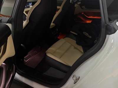 鲸牌链-京牌车长租平台-闲置京牌车长租：15000 元/月 保时捷taycan 5座 纯电小轿车 尾号3 