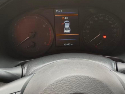 鲸牌链-京牌车长租平台-闲置京牌车长租：3500 元/月 日产天籁 5座 汽油小轿车 尾号5 