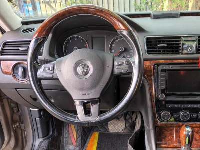 鲸牌链-京牌车长租平台-闲置京牌车长租：2100 元/月 大众帕萨特 5座 汽油小轿车 尾号0 