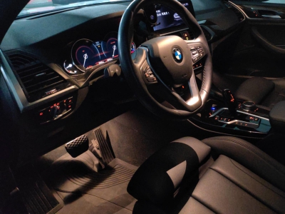 鲸牌链-京牌车长租平台-闲置京牌车长租：4200 元/月 宝马BMW X3 30i 5座 汽油SUV 尾号6 