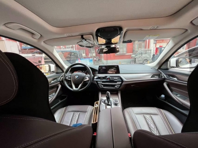 鲸牌链-京牌车长租平台-闲置京牌车长租：5000 元/月 宝马BMW 530LI 5座 汽油小轿车 尾号6 