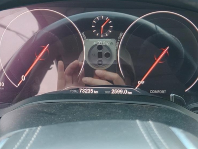 鲸牌链-京牌车长租平台-闲置京牌车长租：5000 元/月 宝马BMW 530LI 5座 汽油小轿车 尾号6 
