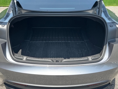 鲸牌链-京牌车长租平台-闲置京牌车长租：4300 元/月 特斯拉Model3 5座 纯电小轿车 尾号2 