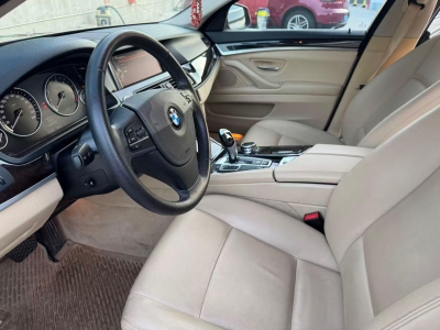 鲸牌链-京牌车长租平台-闲置京牌车长租：3200 元/月 宝马BMW 530 5座 汽油小轿车 尾号0 