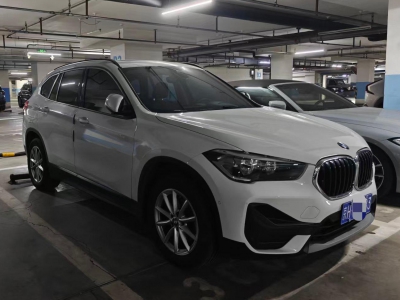 鲸牌链-京牌车长租平台-闲置京牌车长租：2800 元/月 宝马BMW X1 5座 汽油小轿车 尾号3 