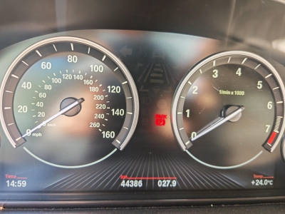 鲸牌链-京牌车长租平台-闲置京牌车长租：3000 元/月 宝马BMW X3 X28i 5座 汽油小轿车 尾号6 