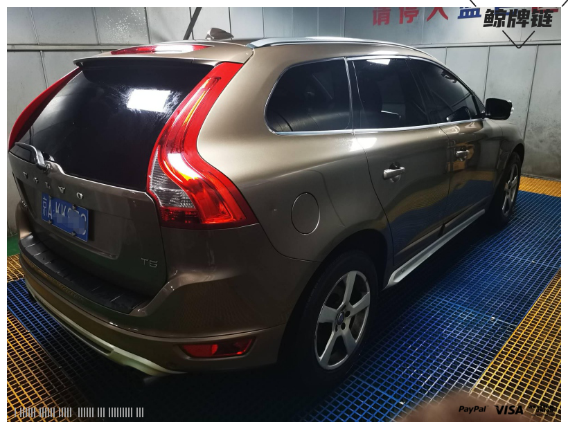 侧后-闲置京牌车长租：4600 元/月 沃尔沃xc60 R-Design 个性运动版 5座 汽油SUV 尾号0 